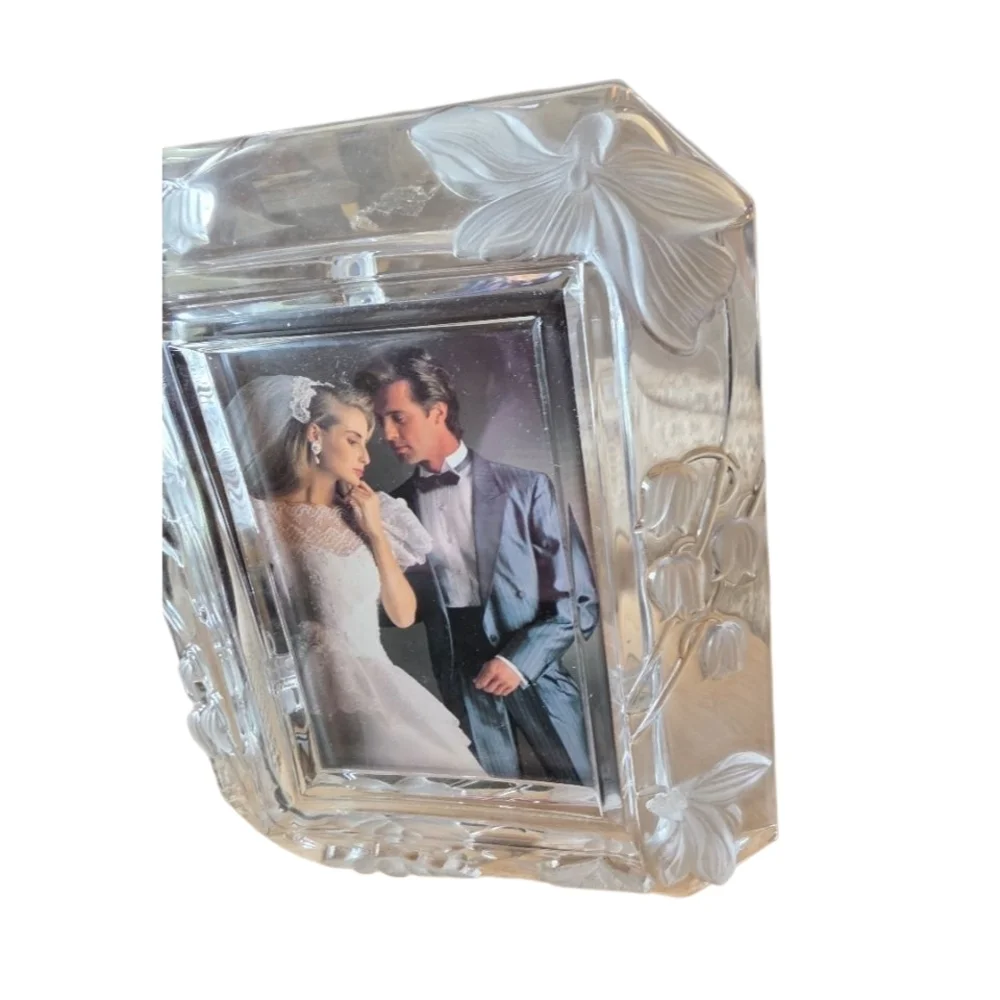 Vintage Frosted Floral Pressed Glass 5x7 Picture Photo Frame New Old Stock